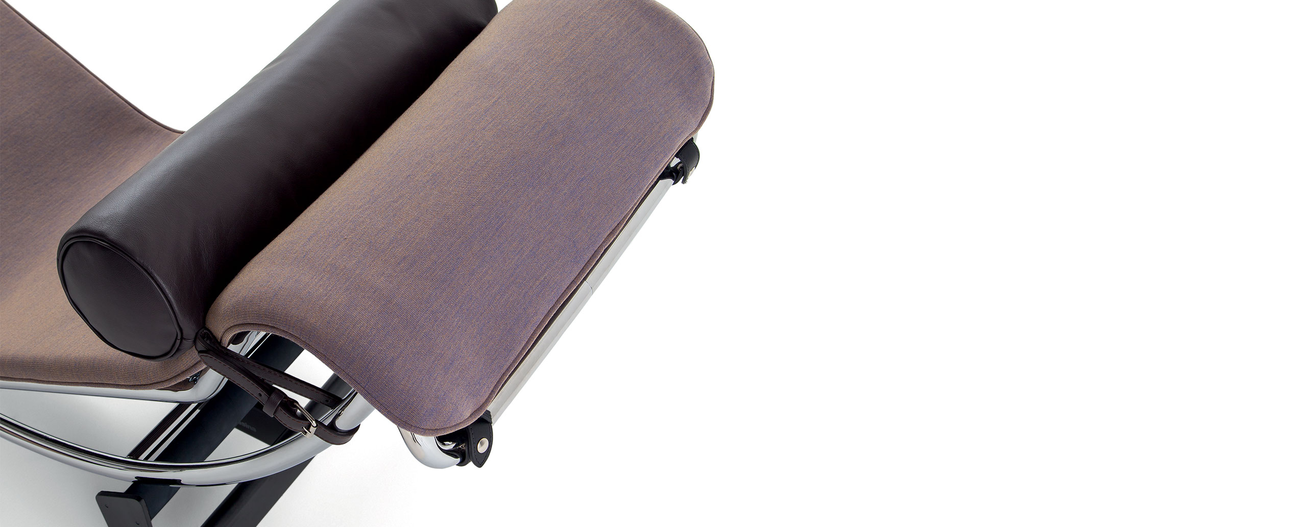 华体会体育官方在线官网 - 坐具|躺椅|办公家具|华体会体育官方在线官网家具|柯布西耶躺椅