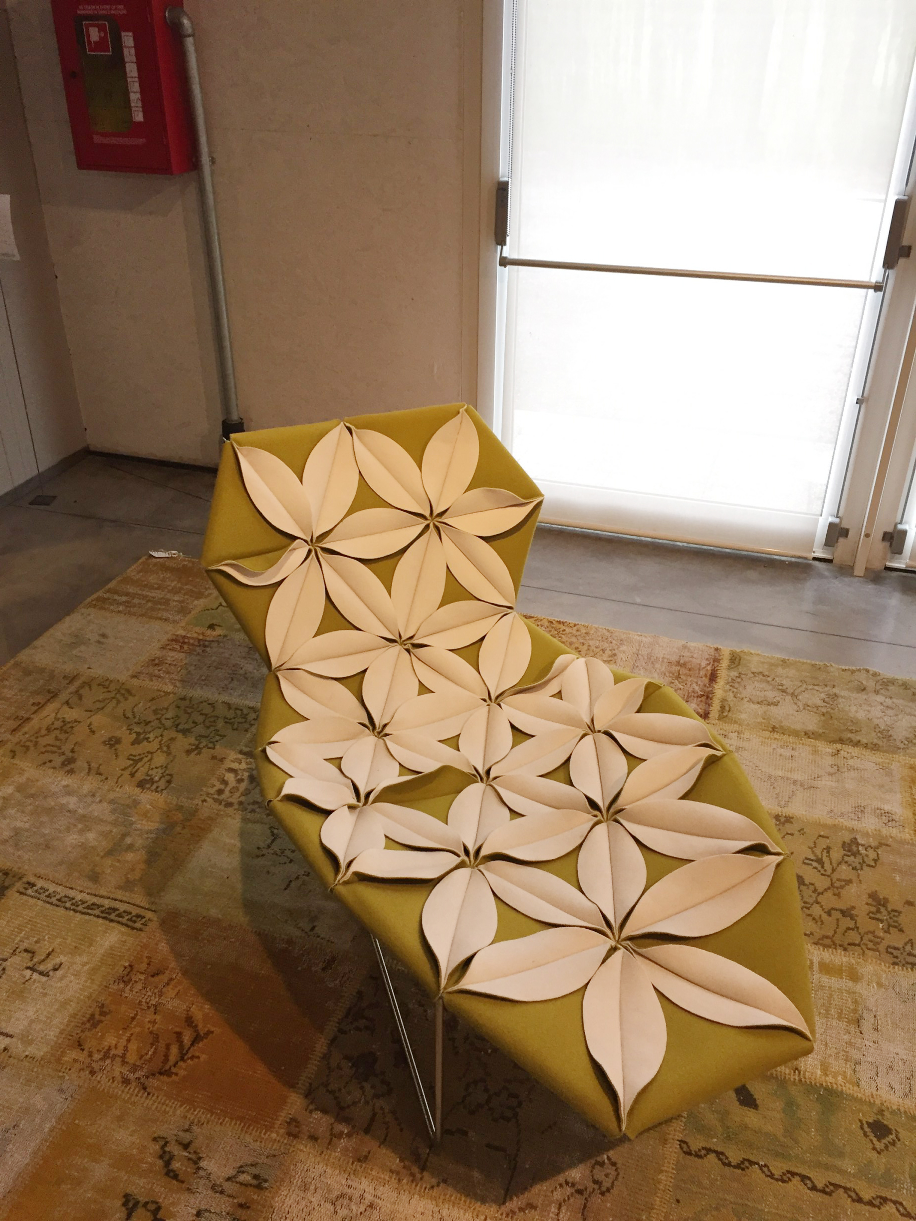 华体会体育官方在线官网 - 坐具|躺椅|办公家具|华体会体育官方在线官网家具|花瓣躺椅