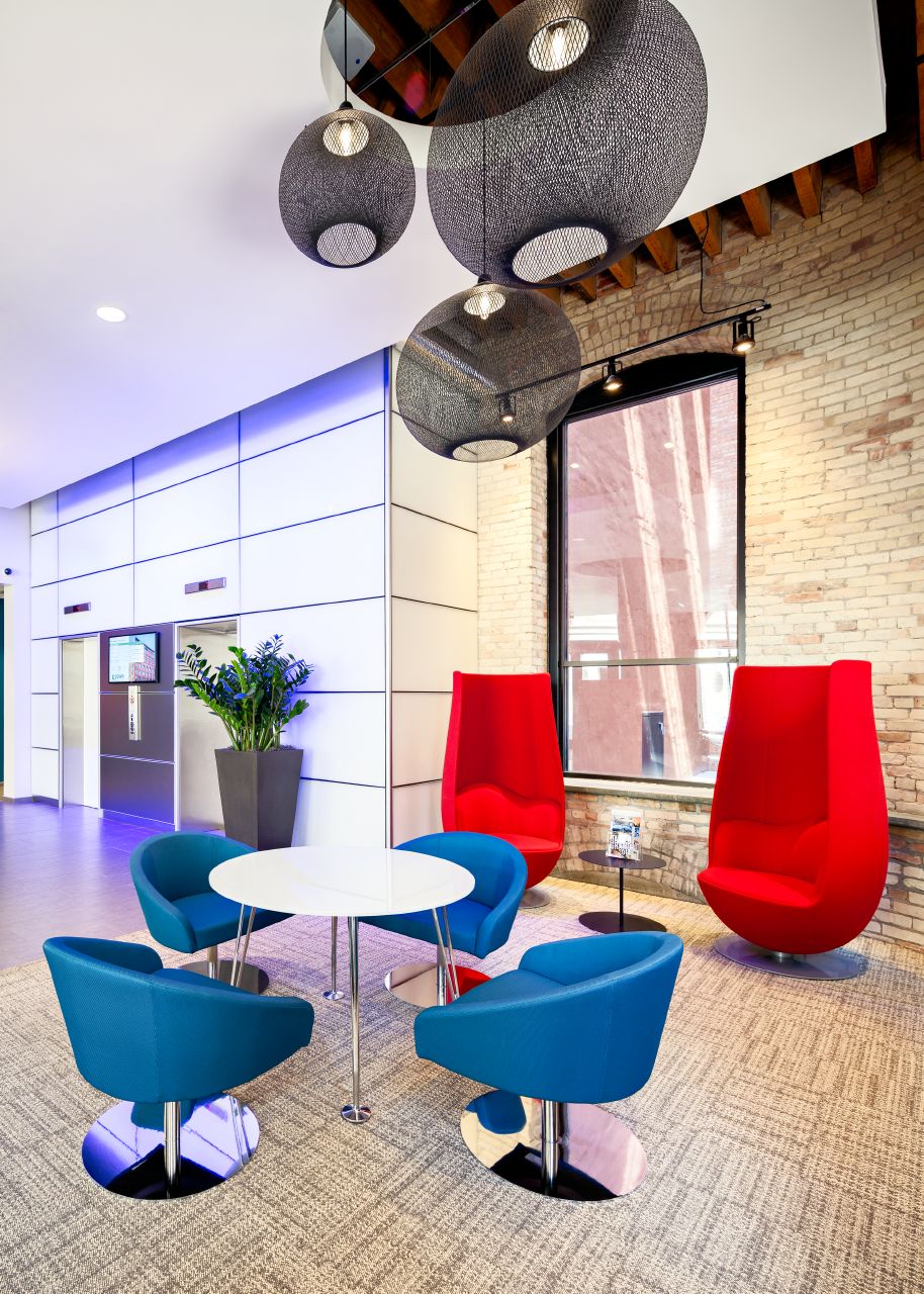 华体会体育官方在线官网 - 坐具|休闲椅|办公家具|华体会体育官方在线官网家具|郁金香