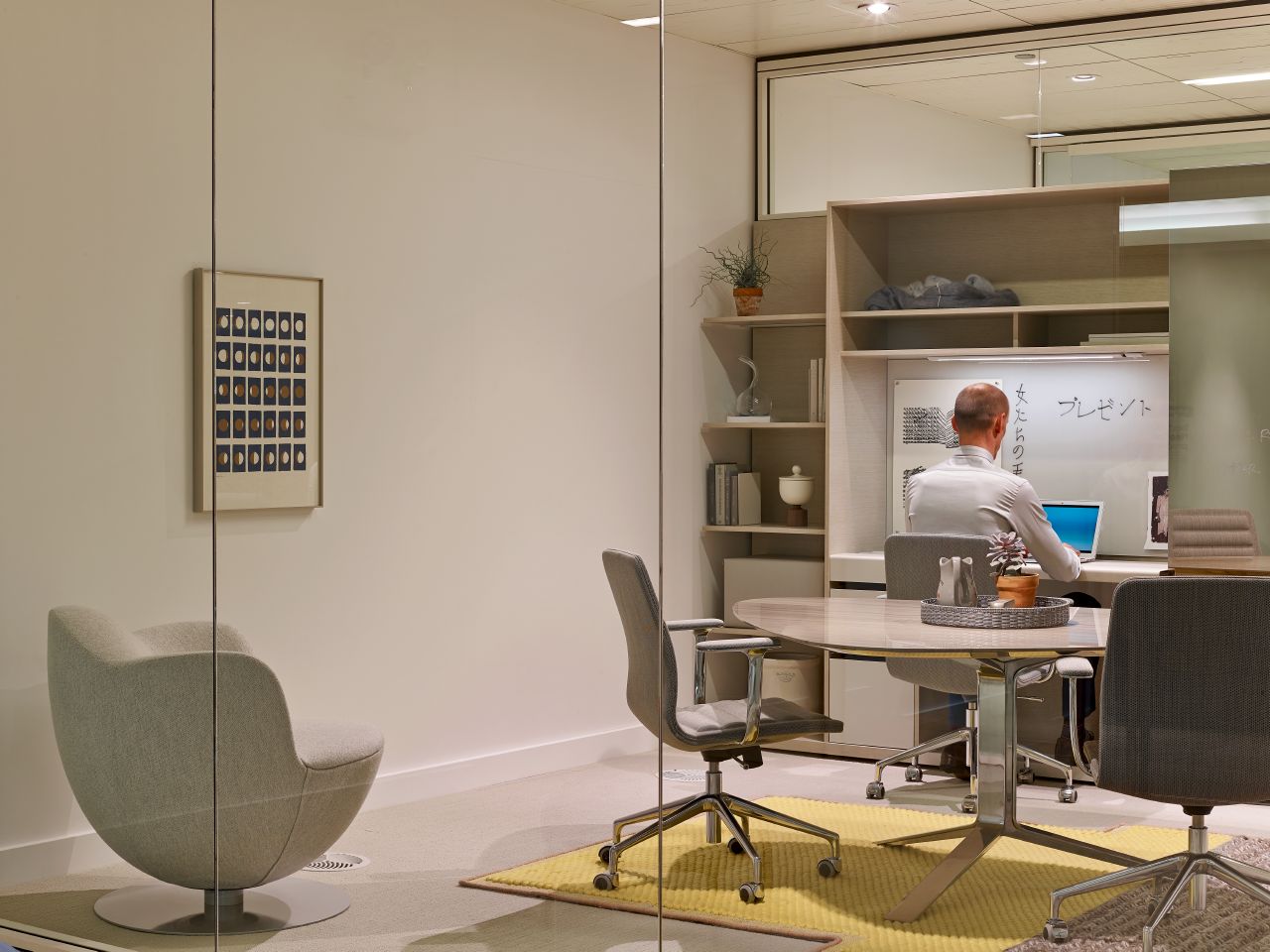 华体会体育官方在线官网 - 坐具|休闲椅|办公家具|华体会体育官方在线官网家具|郁金香休闲椅