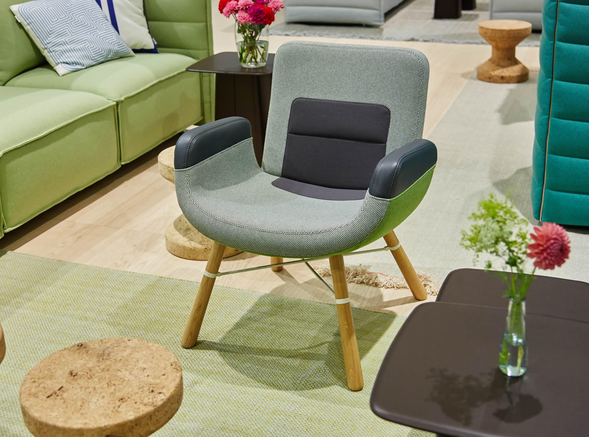 华体会体育官方在线官网 - 坐具|休闲椅|办公家具|华体会体育官方在线官网家具|维特拉东河椅子