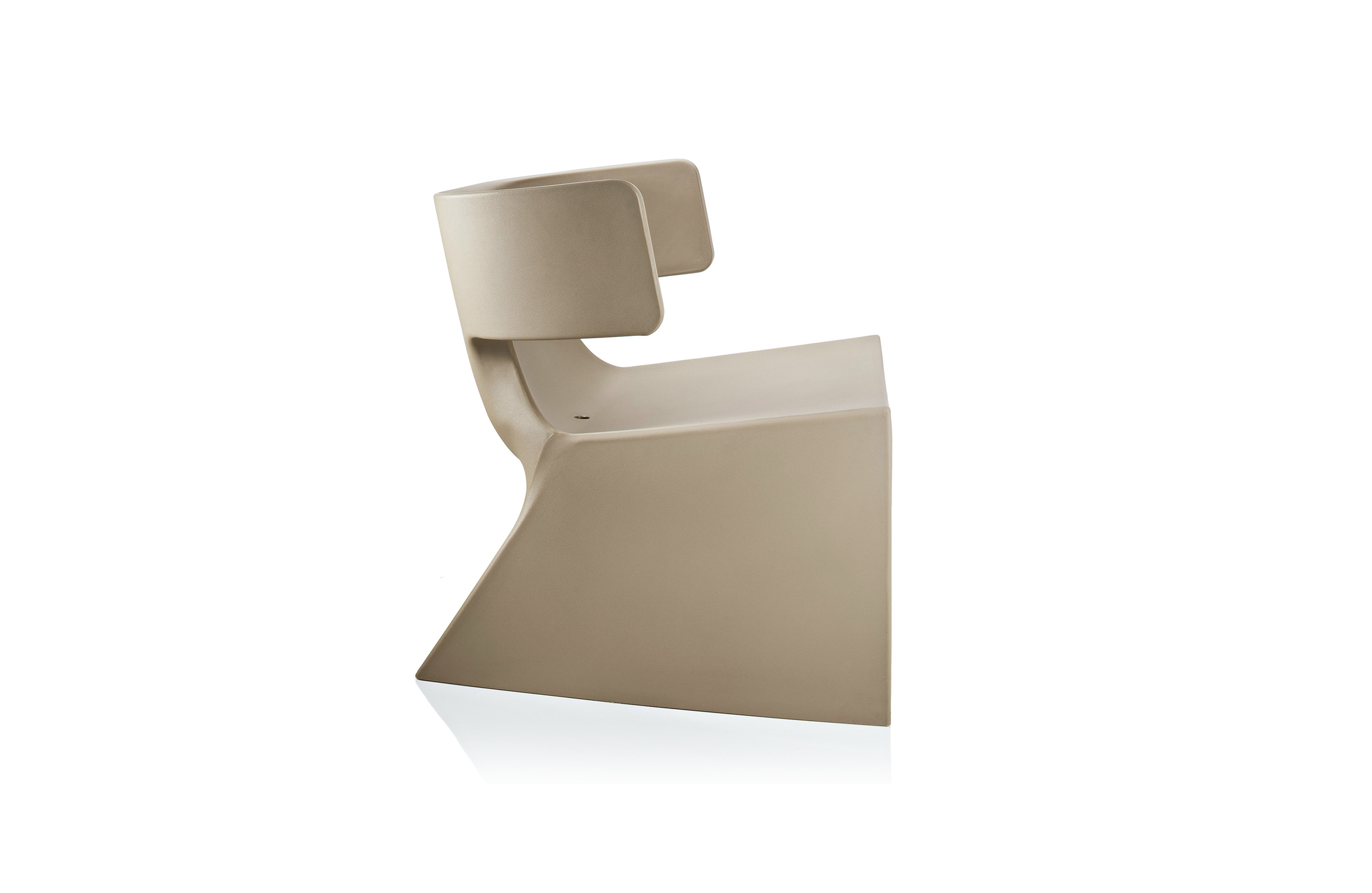 华体会体育官方在线官网 - 坐具|休闲椅|办公家具|华体会体育官方在线官网家具|梅格 |布艺扶手椅