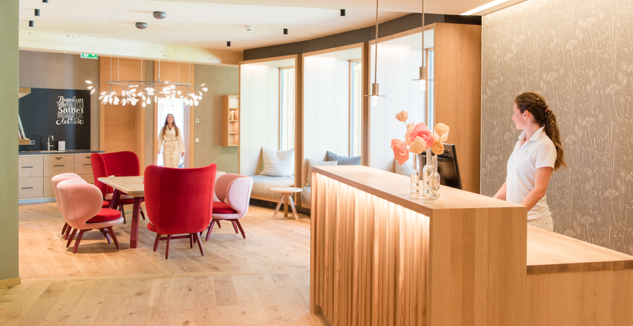 华体会体育官方在线官网 - 坐具|休闲椅|办公家具|华体会体育官方在线官网家具|阿尤布休闲椅