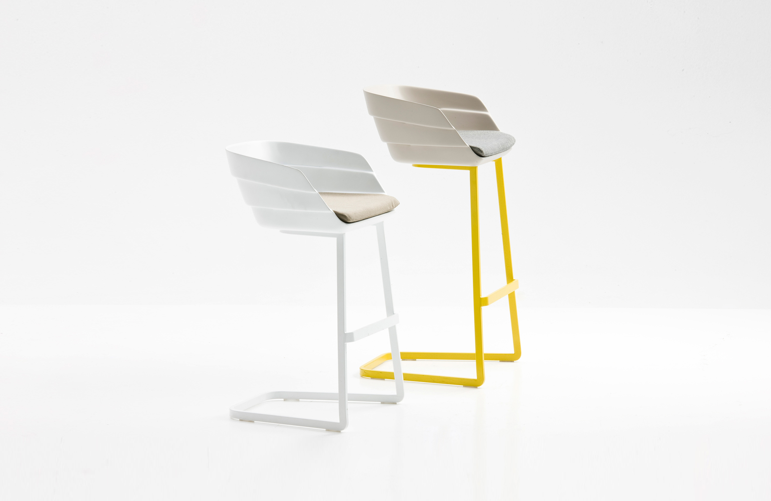 华体会体育官方在线官网 - 坐具|吧椅/凳子|办公家具|华体会体育官方在线官网家具|裂谷吧椅