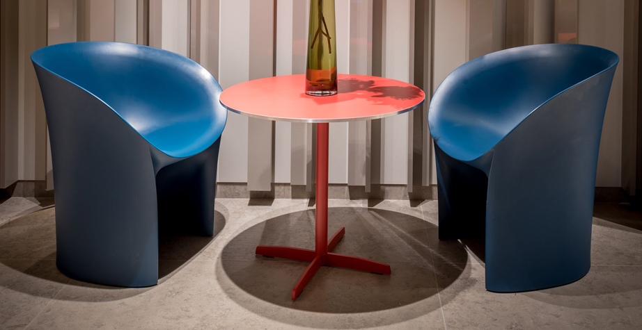 华体会体育官方在线官网 - 桌几|咖啡桌|办公家具|华体会体育官方在线官网家具|罗杰咖啡桌