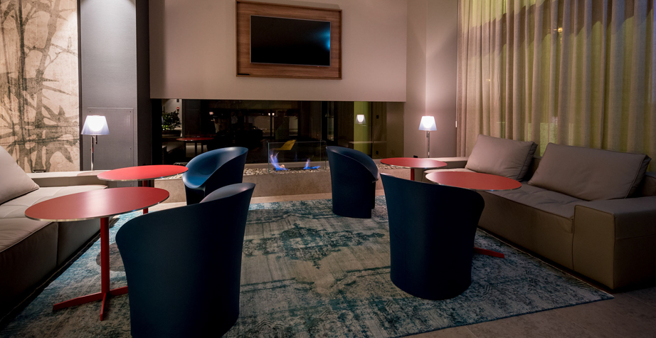 华体会体育官方在线官网 - 桌几|咖啡桌|办公家具|华体会体育官方在线官网家具|罗杰咖啡桌