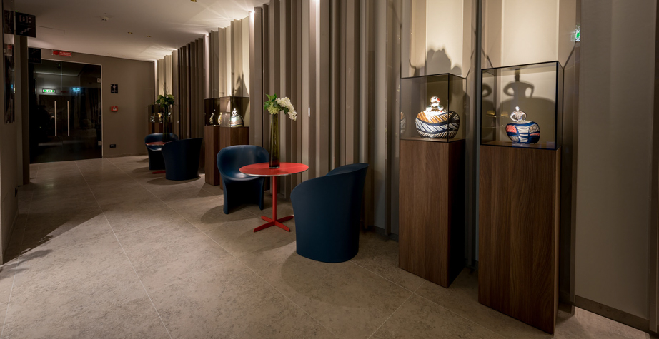 华体会体育官方在线官网 - 桌几|咖啡桌|办公家具|华体会体育官方在线官网家具|罗杰咖啡桌