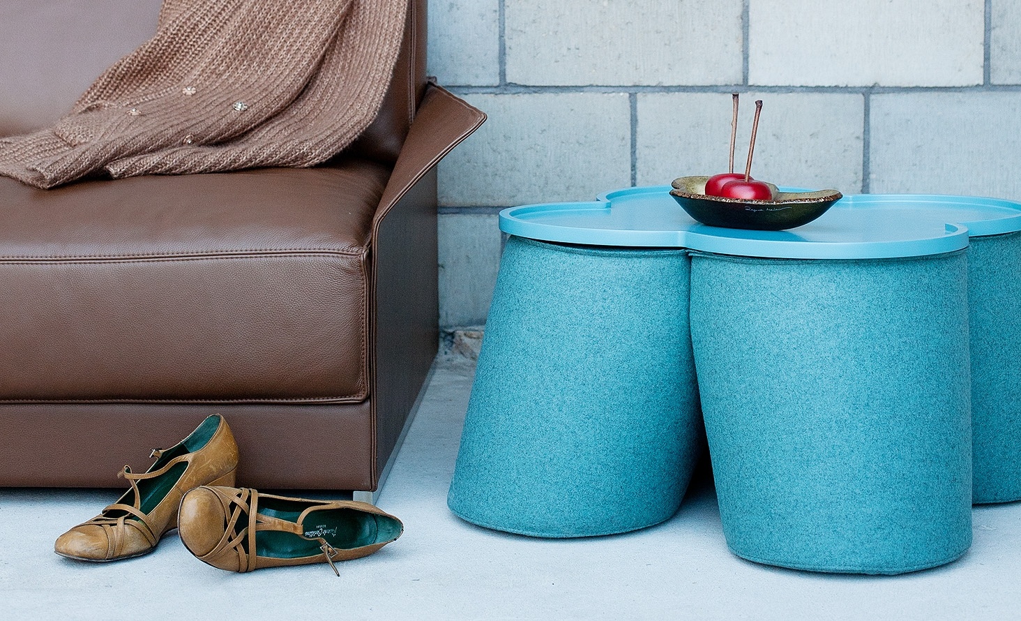 华体会体育官方在线官网 - 坐具|吧椅/凳子|办公家具|华体会体育官方在线官网家具|三叶草矮墩