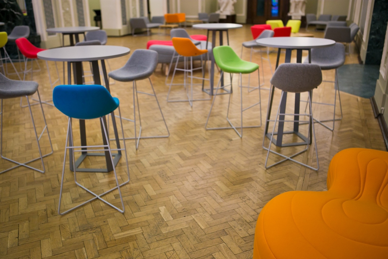 华体会体育官方在线官网 - 坐具|吧椅/凳子|办公家具|华体会体育官方在线官网家具|Bouli矮凳