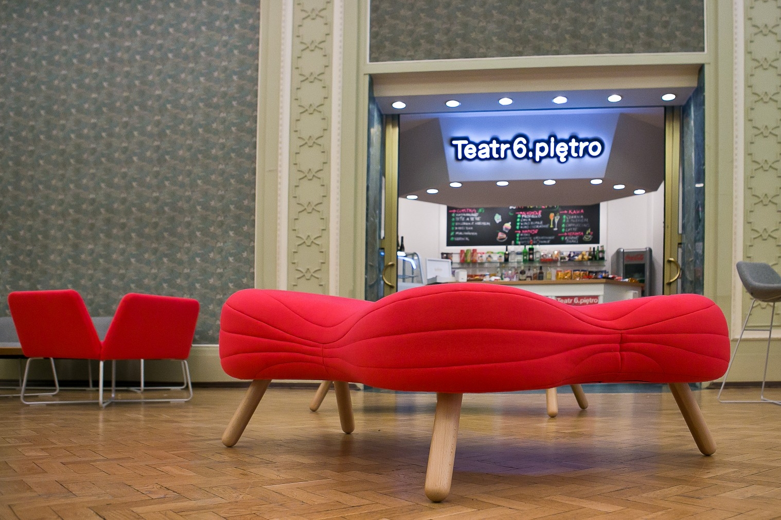 华体会体育官方在线官网 - 坐具|吧椅/凳子|办公家具|华体会体育官方在线官网家具|Bouli矮凳