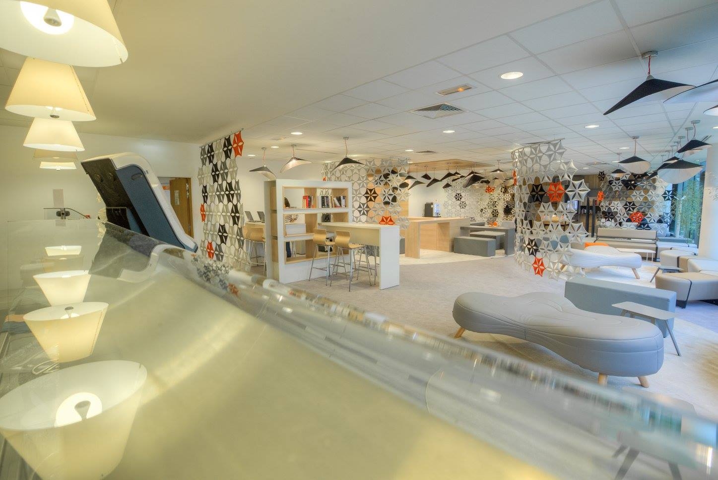 华体会体育官方在线官网 - 坐具|吧椅/凳子|办公家具|华体会体育官方在线官网家具|Bouli矮凳