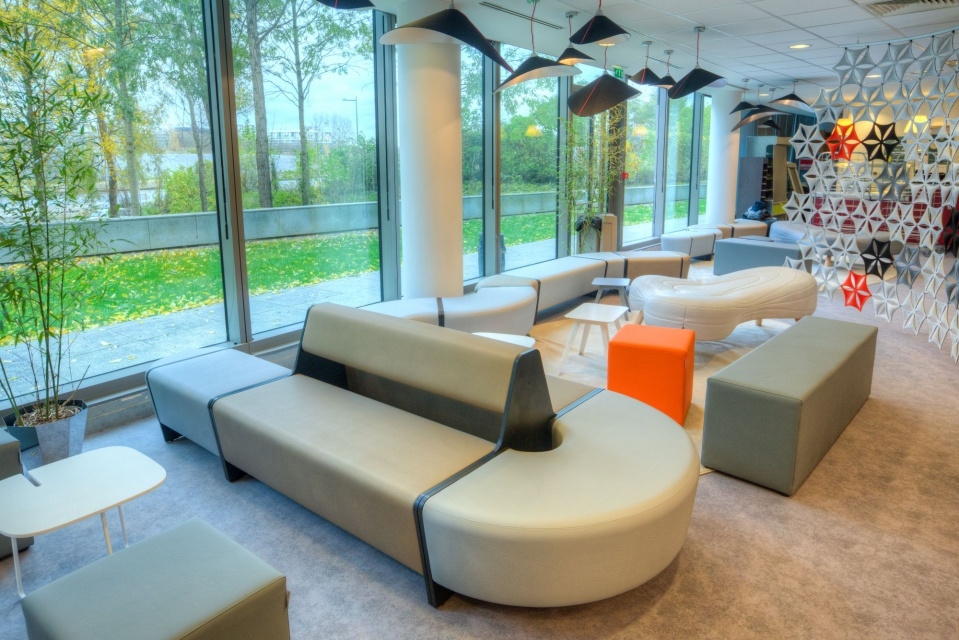 华体会体育官方在线官网 - 坐具|吧椅/凳子|办公家具|华体会体育官方在线官网家具|Bouli矮凳