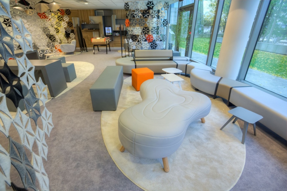 华体会体育官方在线官网 - 坐具|吧椅/凳子|办公家具|华体会体育官方在线官网家具|Bouli矮凳