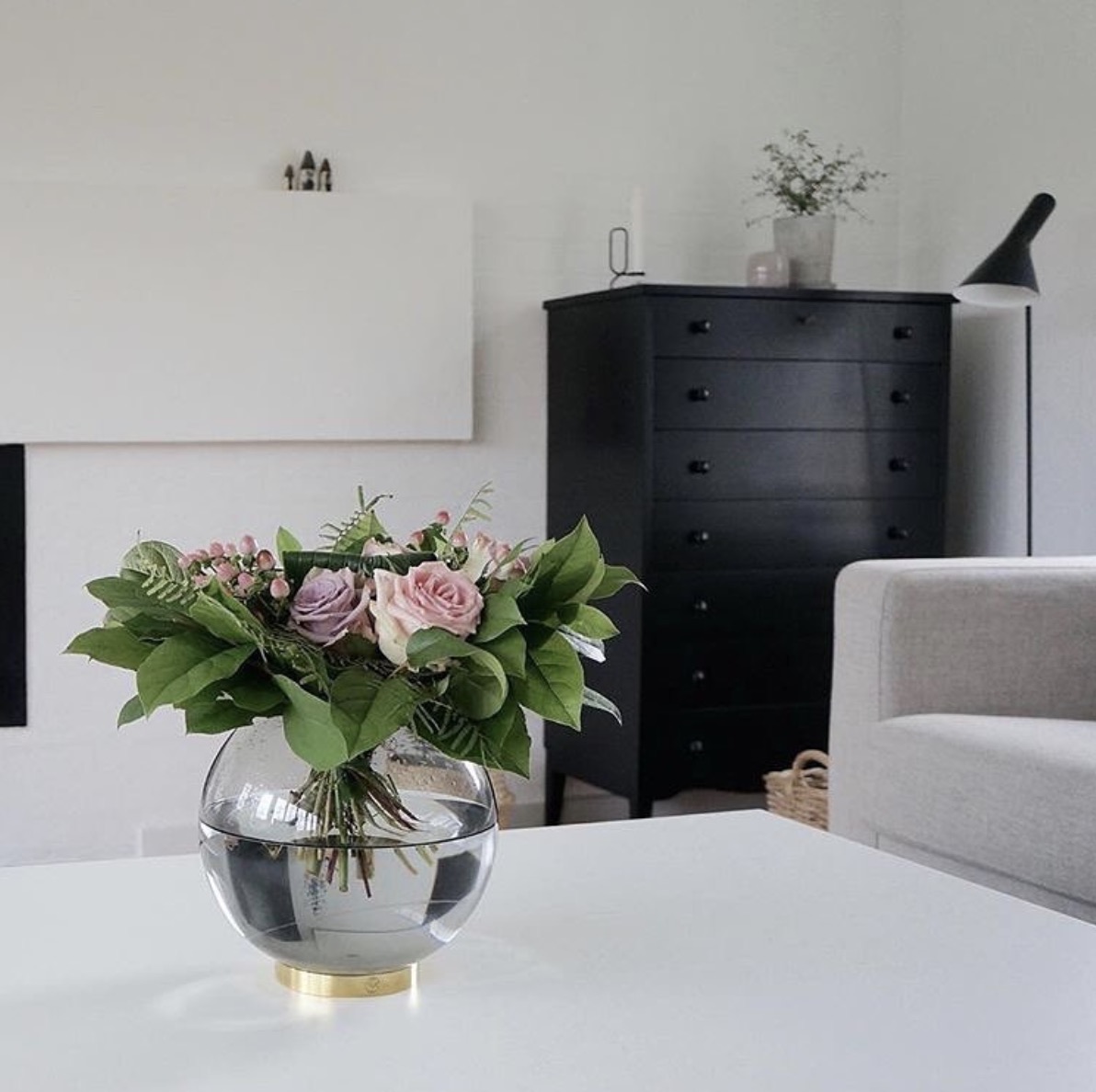 华体会体育官方在线官网 - 附件|花器|办公家具|华体会体育官方在线官网家具|地球花瓶