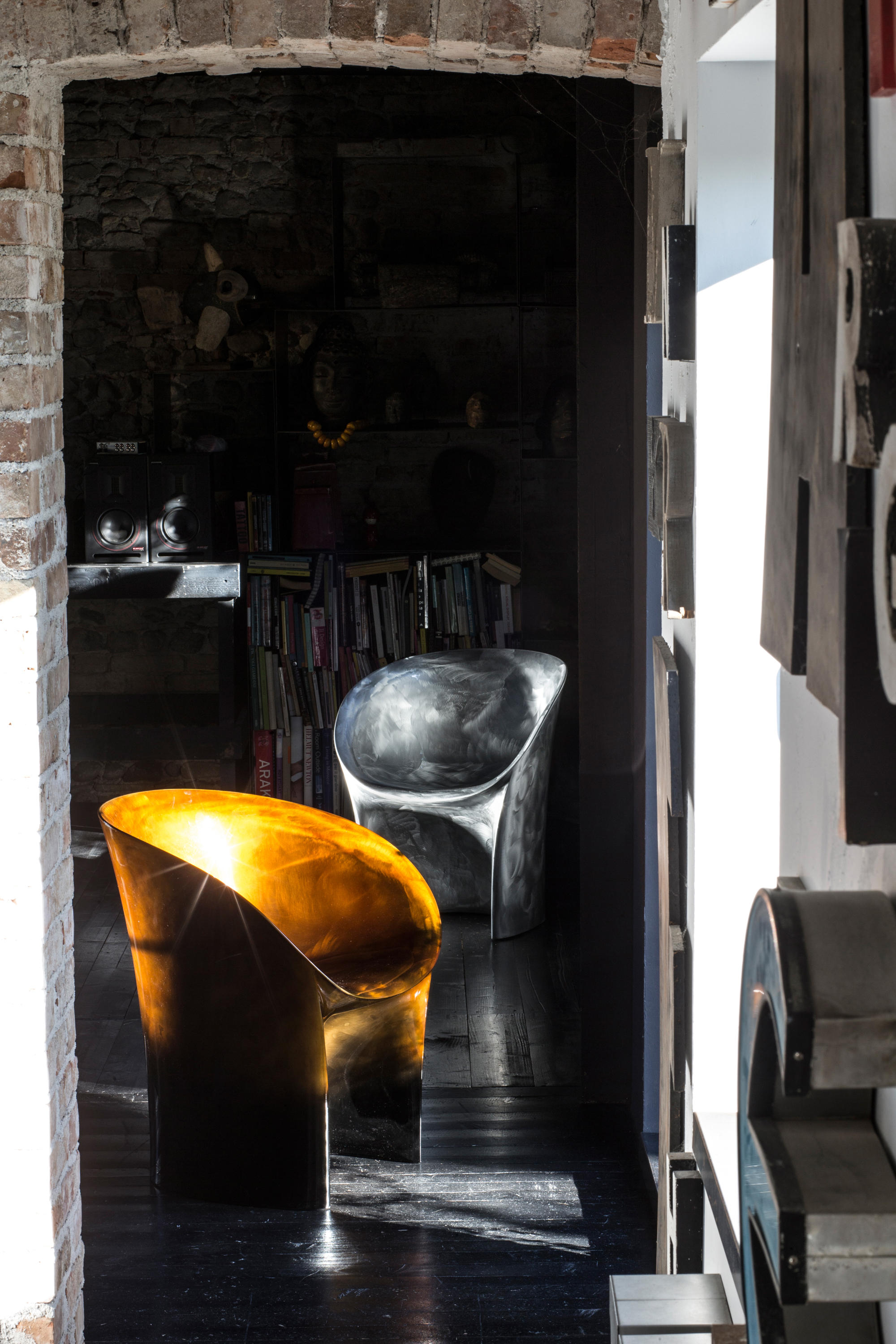 华体会体育官方在线官网 - 坐具|休闲椅|办公家具|华体会体育官方在线官网家具|月亮扶手椅