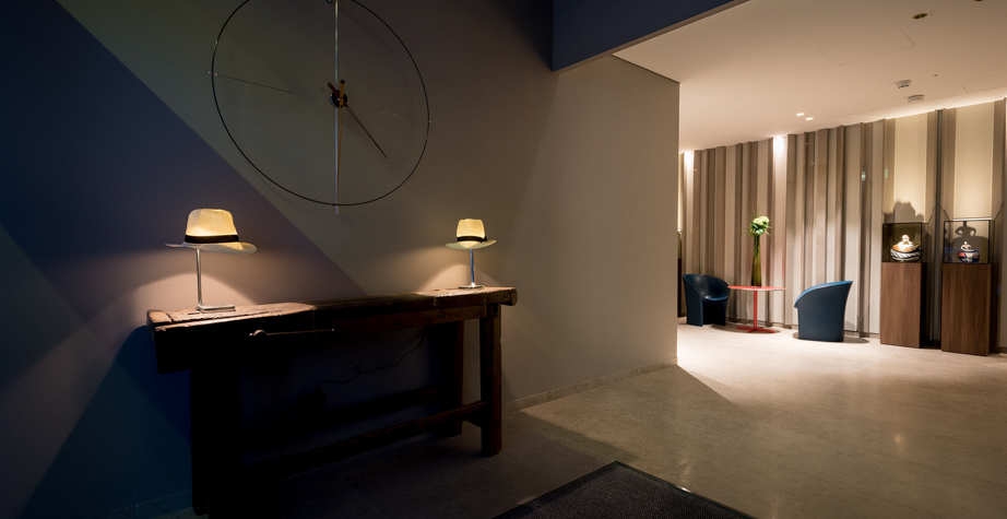 华体会体育官方在线官网 - 坐具|休闲椅|办公家具|华体会体育官方在线官网家具|月亮扶手椅