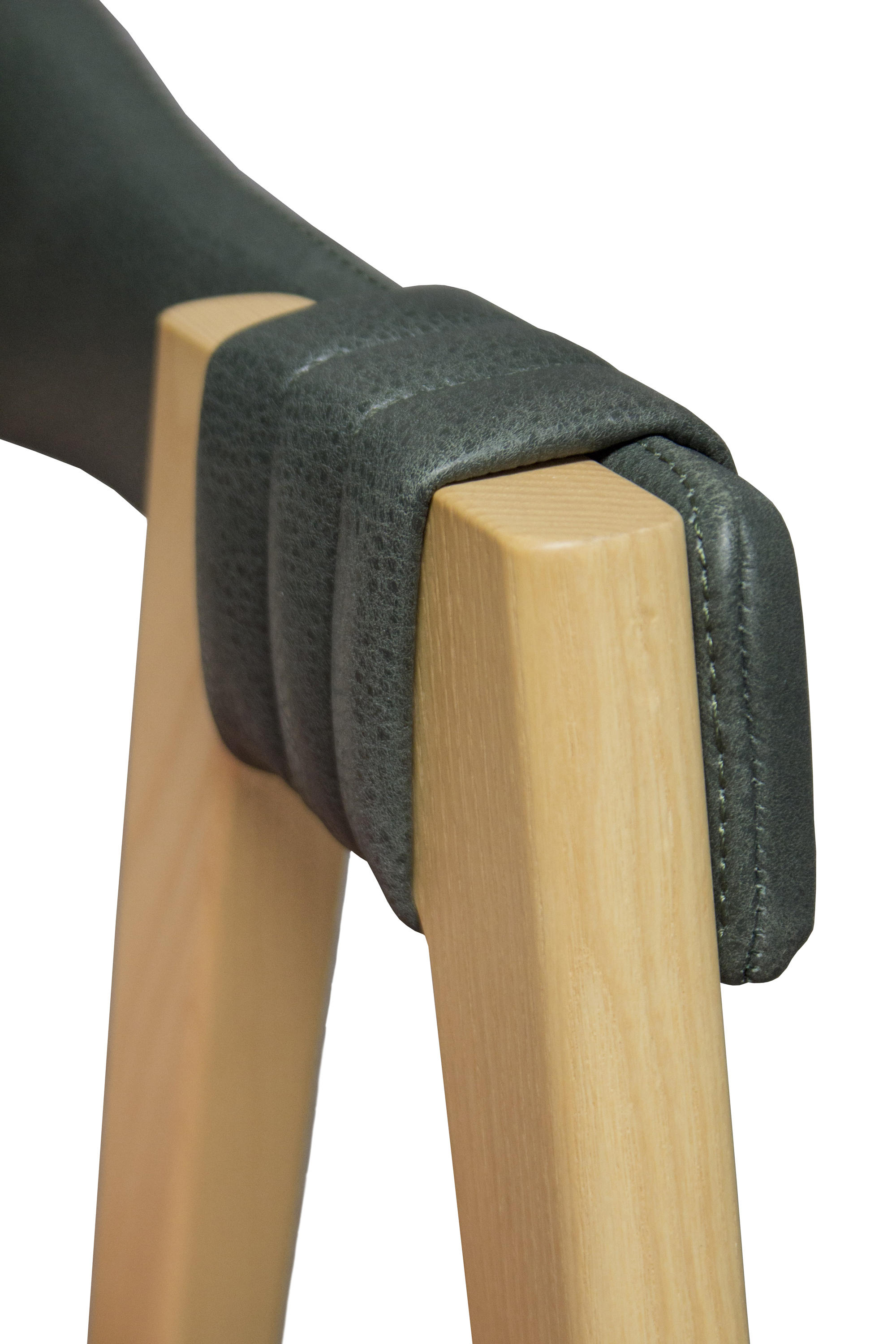 华体会体育官方在线官网 - 坐具|吧椅/凳子|办公家具|华体会体育官方在线官网家具|马蒂尔达吧椅