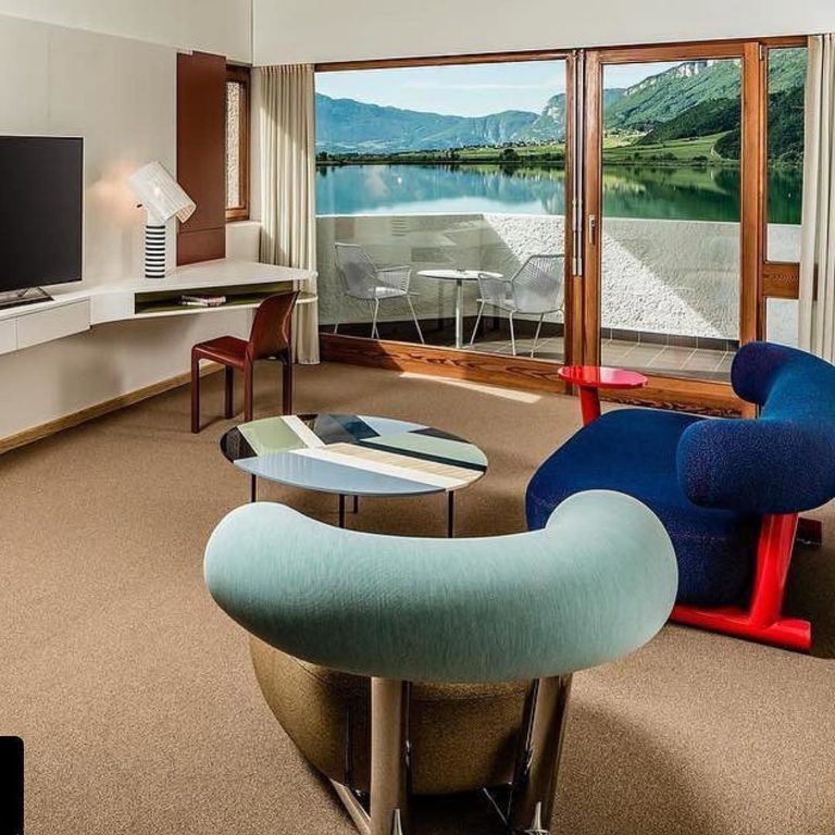 华体会体育官方在线官网 - 桌几|茶几/边几|办公家具|华体会体育官方在线官网家具|塞巴斯蒂安·赫克纳管茶几