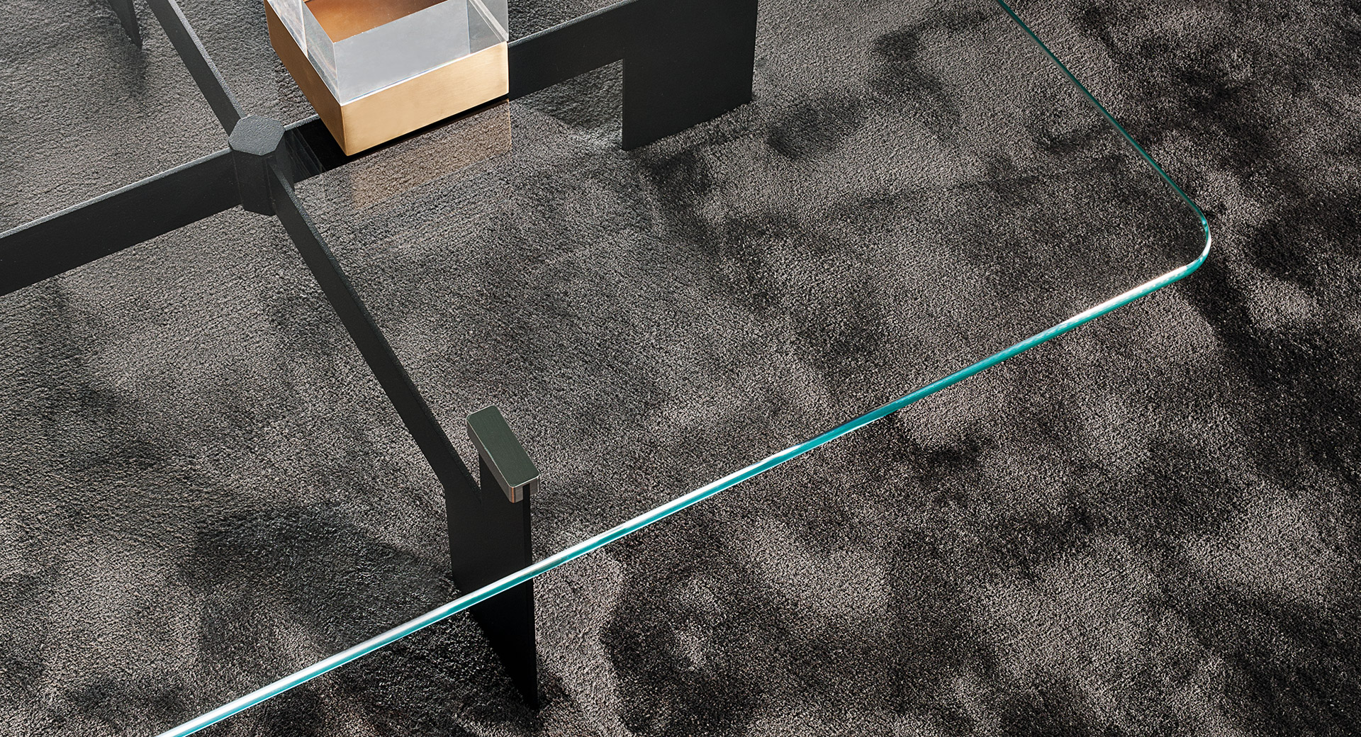 华体会体育官方在线官网 - 桌几|茶几/边几|办公家具|华体会体育官方在线官网家具|埃利斯茶几