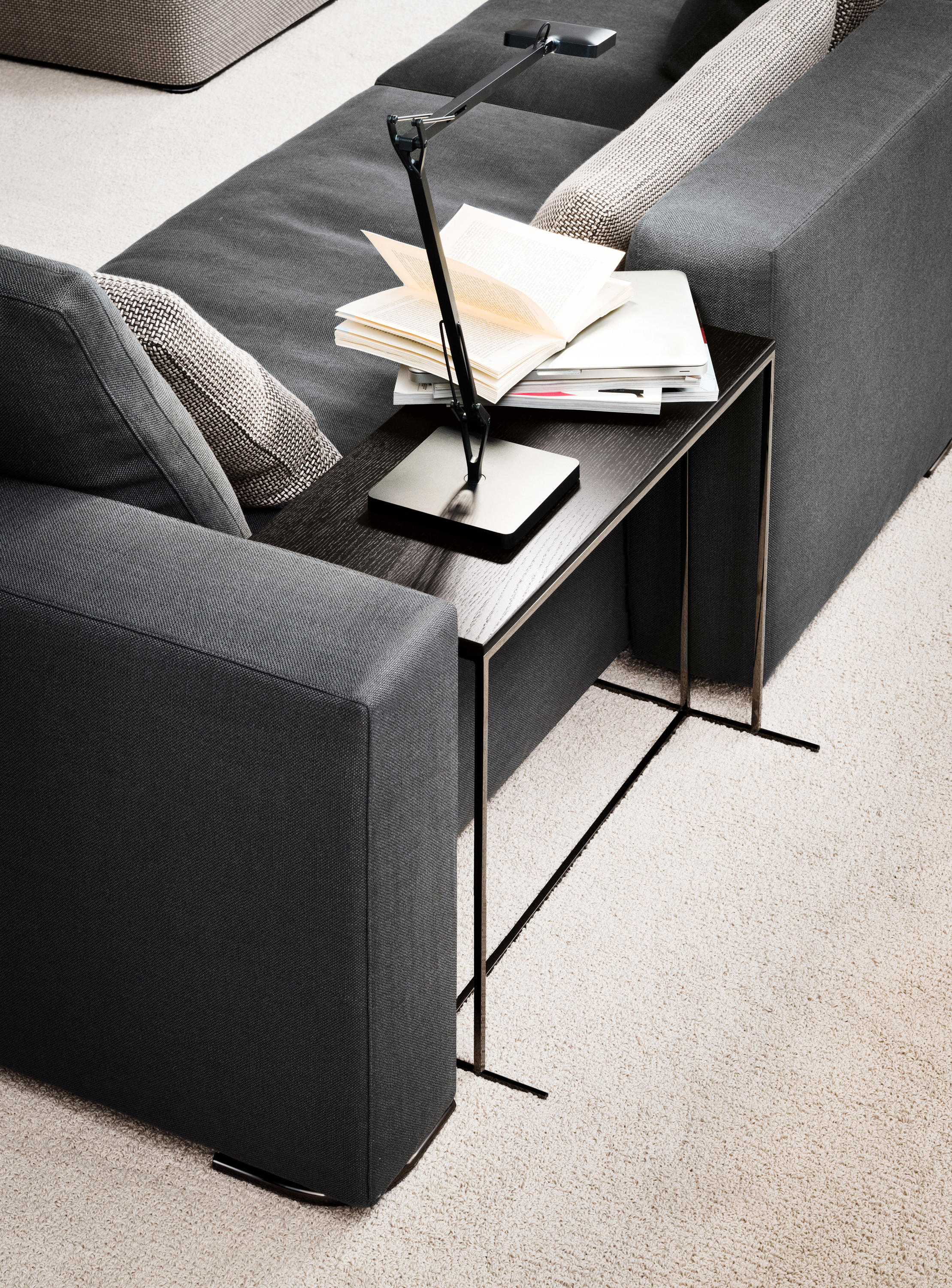 华体会体育官方在线官网 - 桌几|茶几/边几|办公家具|华体会体育官方在线官网家具|莱格青铜边几