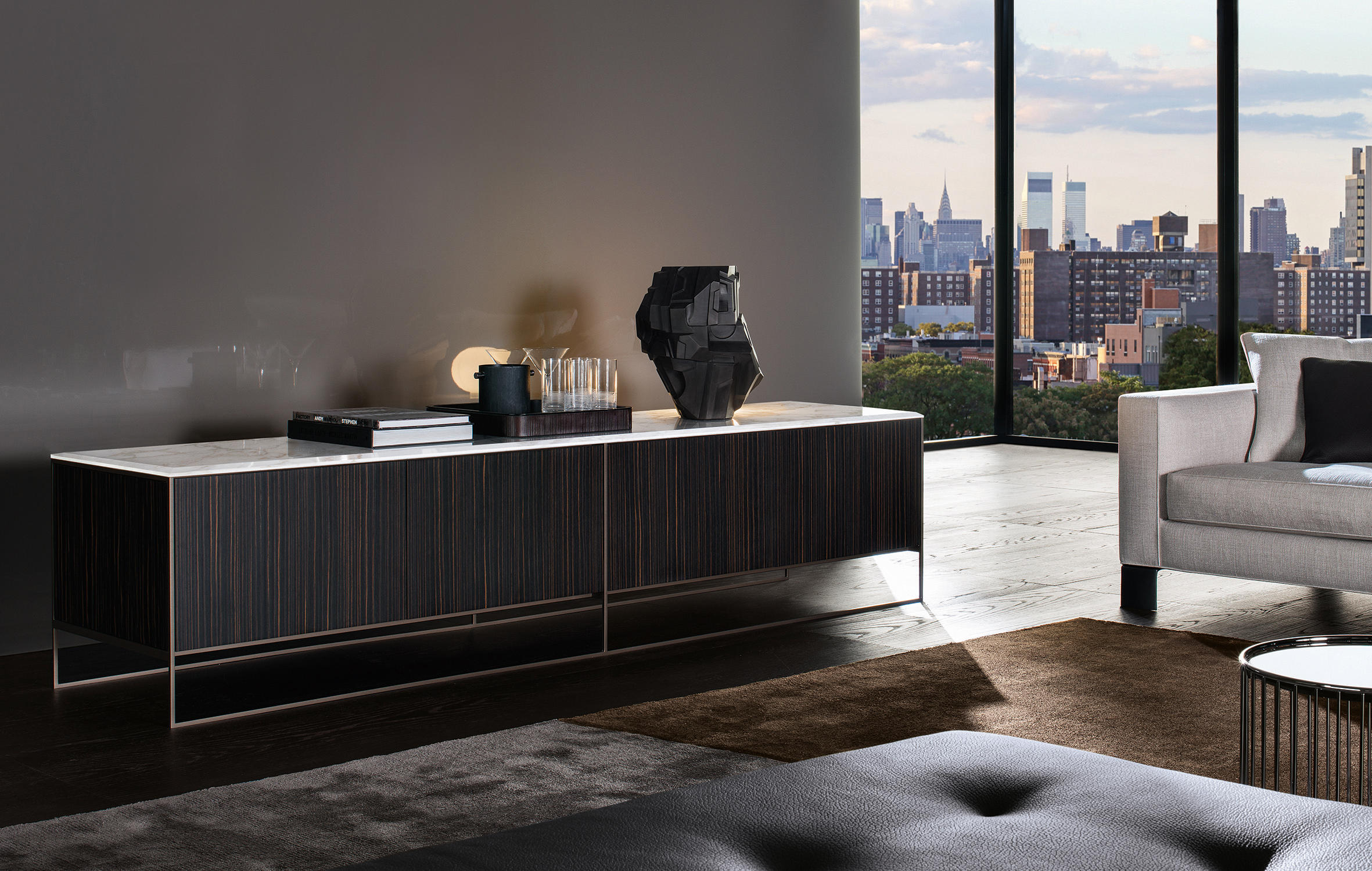 华体会体育官方在线官网 - 卧室|储藏|办公家具|华体会体育官方在线官网家具|考尔德青铜边柜