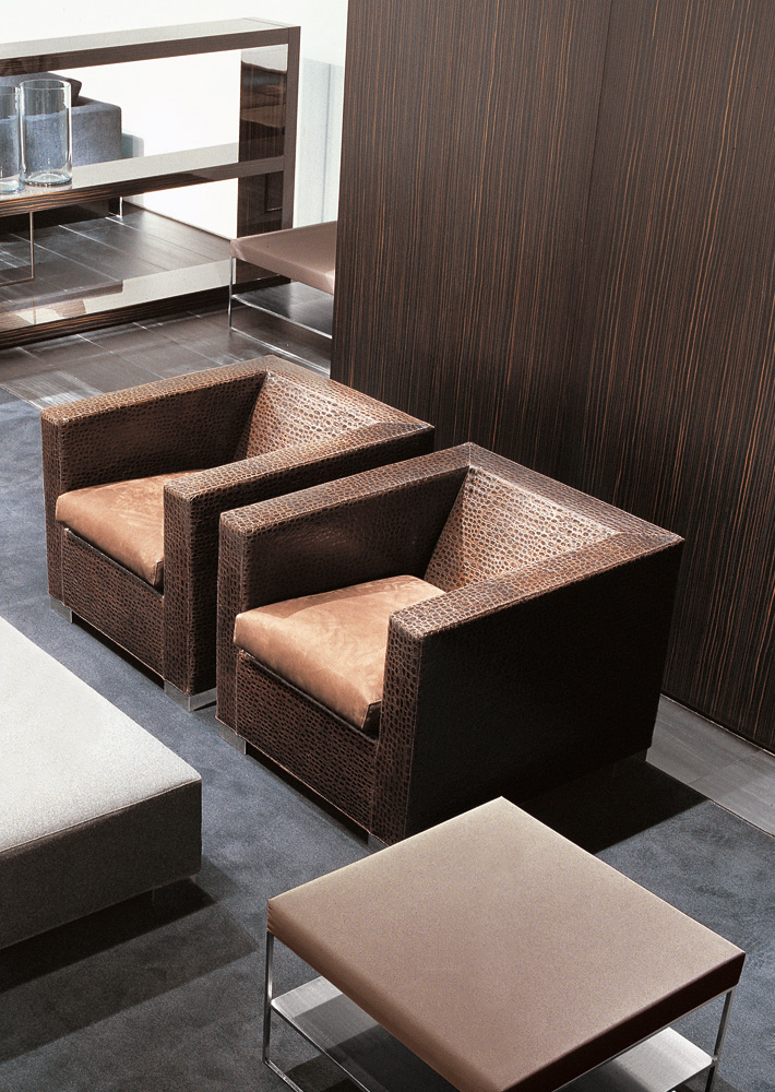 华体会体育官方在线官网 - 桌几|茶几/边几|办公家具|华体会体育官方在线官网家具|考尔德青铜茶几