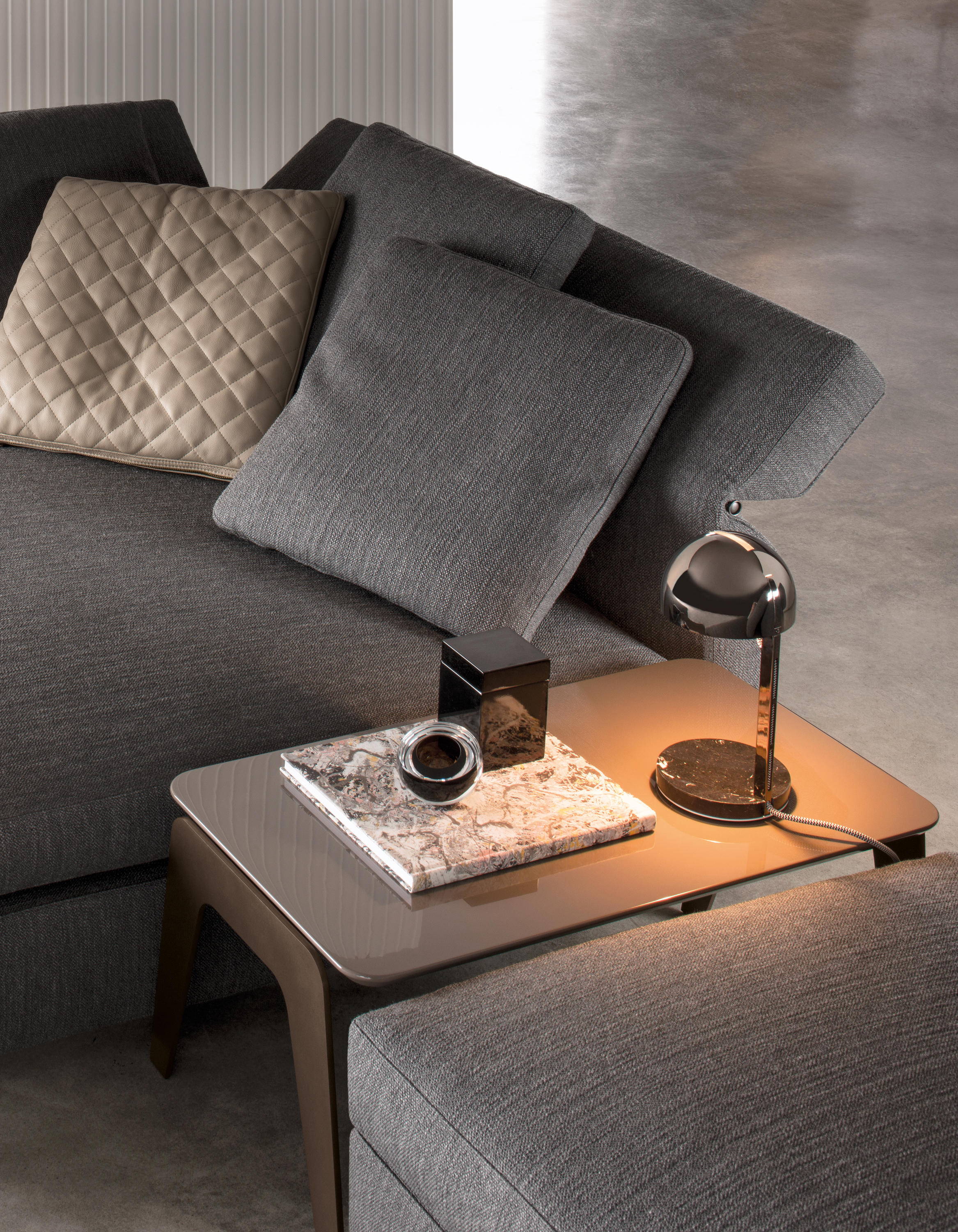 华体会体育官方在线官网 - 桌几|茶几/边几|办公家具|华体会体育官方在线官网家具|柯克木制边几