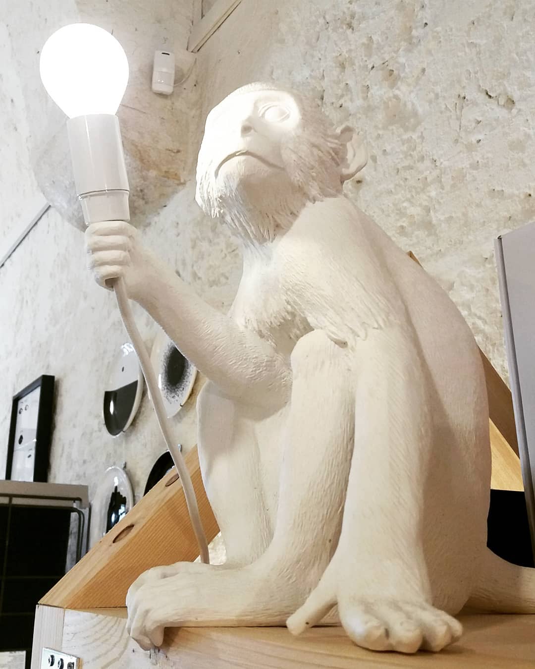 华体会体育官方在线官网 - 灯饰|台灯|办公家具|华体会体育官方在线官网家具|猴子灯