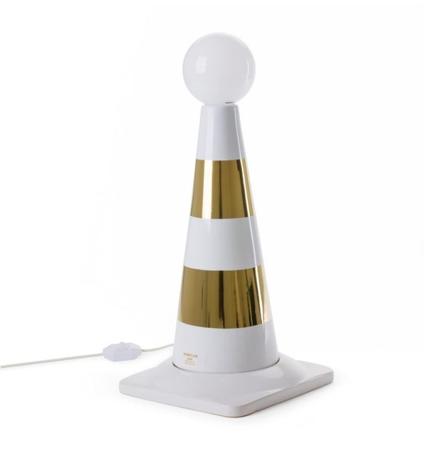 [华体会体育官方在线官网 - 灯饰|台灯|办公家具|华体会体育官方在线官网家具|Streetlife]