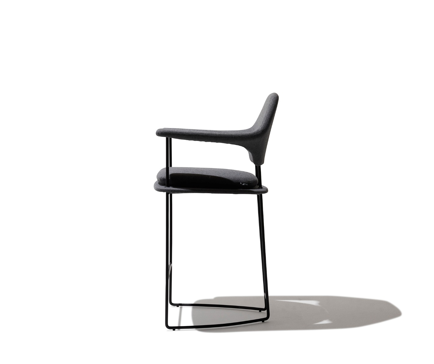 华体会体育官方在线官网 - 坐具|吧椅/凳子|办公家具|华体会体育官方在线官网家具|Mova吧椅