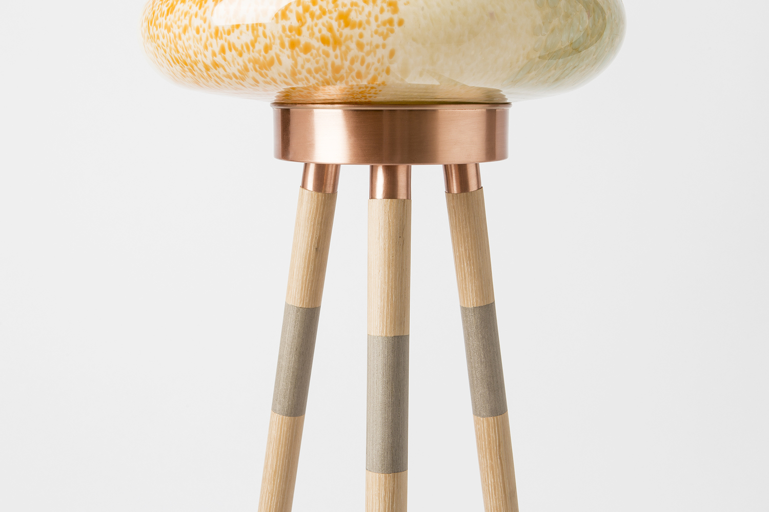 华体会体育官方在线官网 - 灯饰|落地灯|办公家具|华体会体育官方在线官网家具|Colmena落地灯