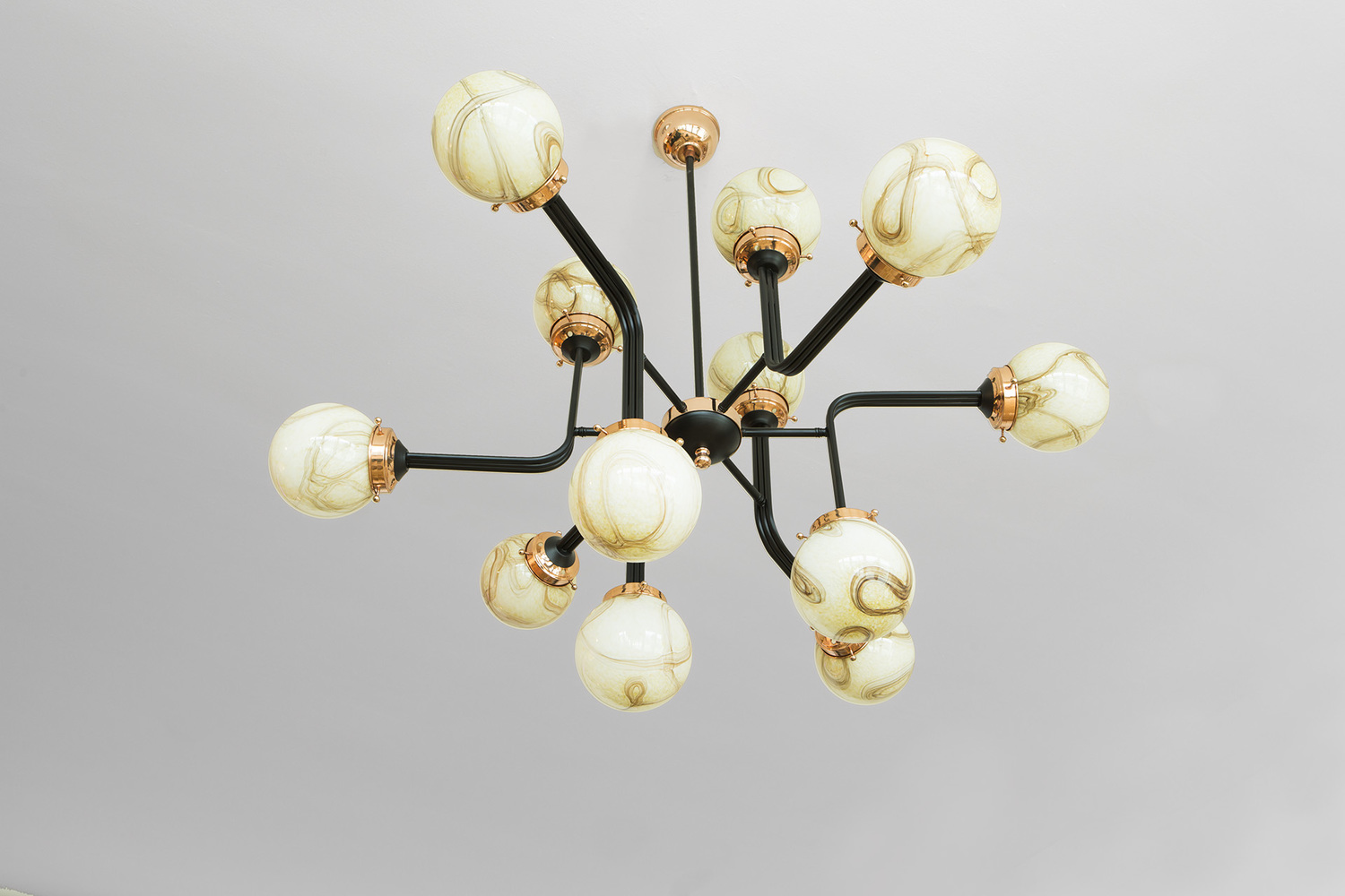 华体会体育官方在线官网 - 灯饰|吊灯|办公家具|华体会体育官方在线官网家具|Ziron吊灯