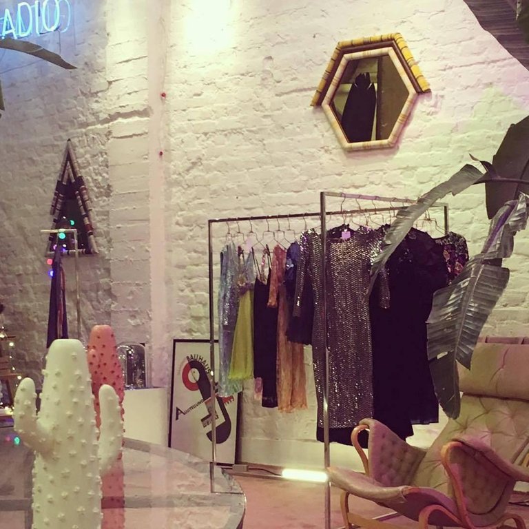 华体会体育官方在线官网 - 卧室|镜子|办公家具|华体会体育官方在线官网家具|庞蒂亚克镜子