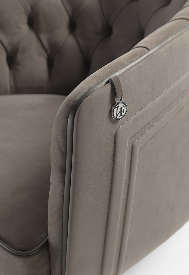 华体会体育官方在线官网 - 坐具|休闲椅|办公家具|华体会体育官方在线官网家具|POGGI CAPITONNE