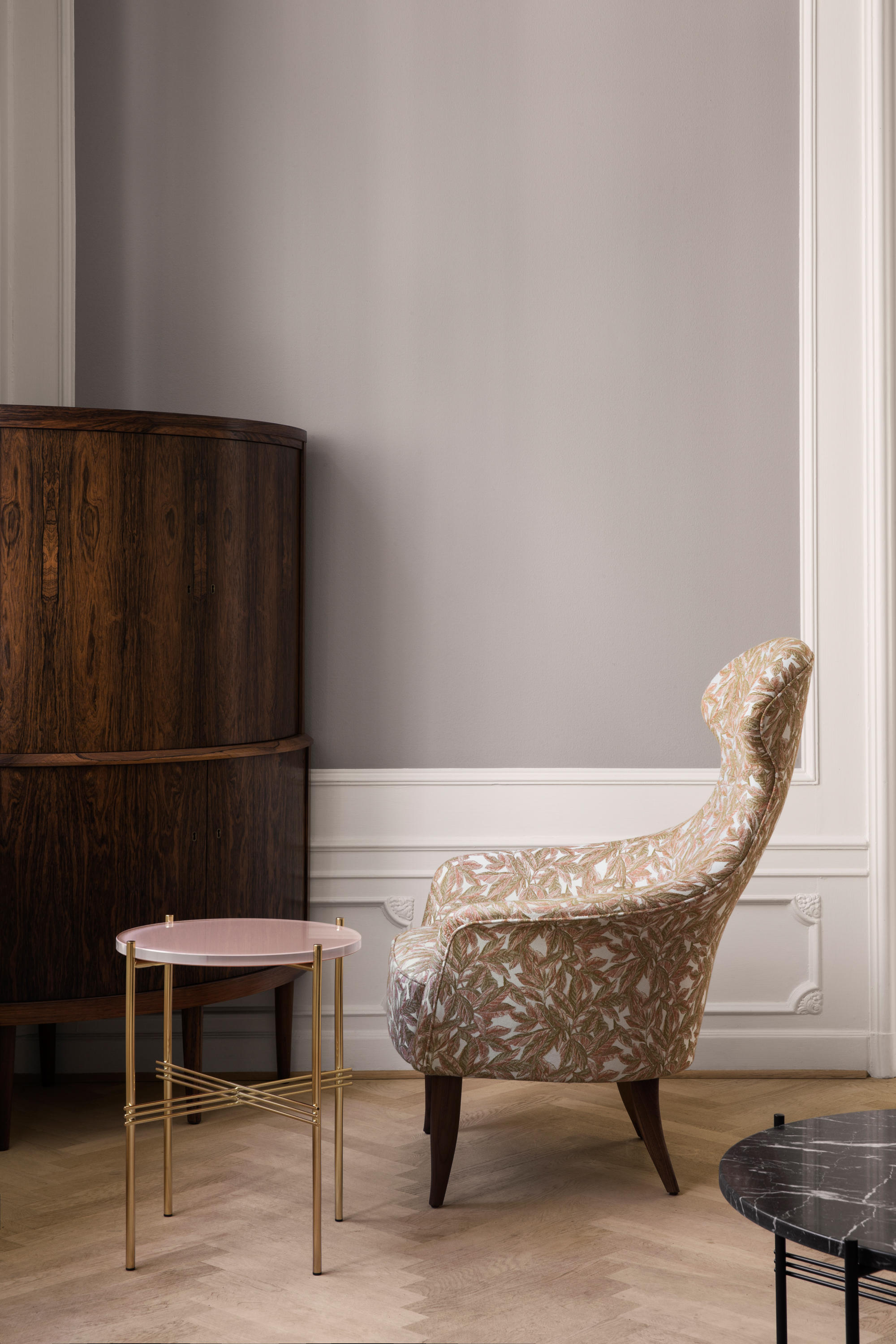 华体会体育官方在线官网 - 坐具|休闲椅|办公家具|华体会体育官方在线官网家具|Paradiset伊娃&亚当休闲椅