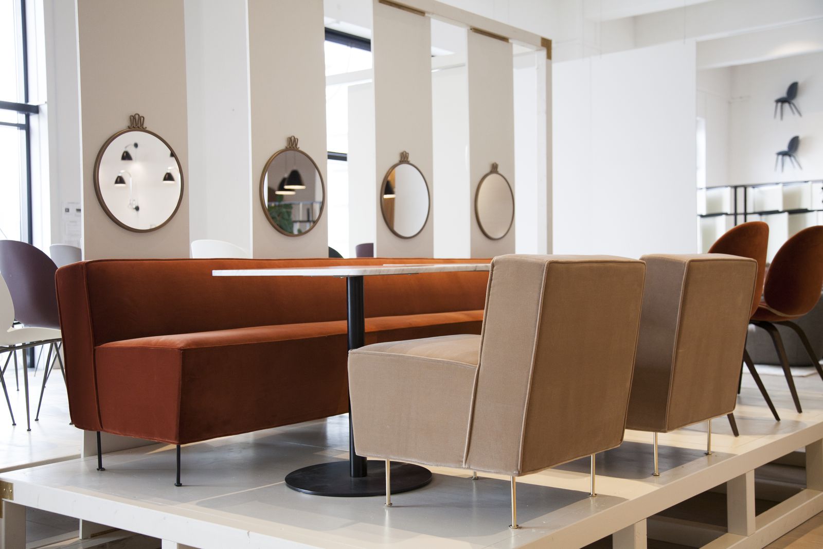 华体会体育官方在线官网 - 卧室|镜子|办公家具|华体会体育官方在线官网家具|兰达乔挂镜