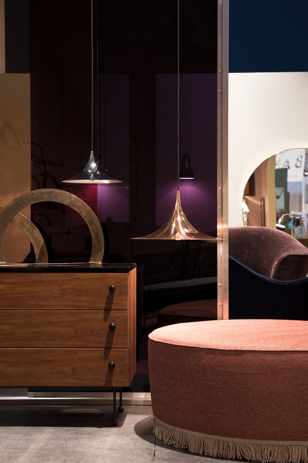 华体会体育官方在线官网 - 灯饰|台灯|办公家具|华体会体育官方在线官网家具|Semi吊灯