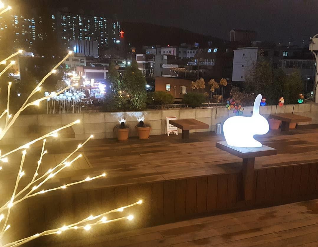 华体会体育官方在线官网 - 灯饰|落地灯|办公家具|华体会体育官方在线官网家具|兔灯