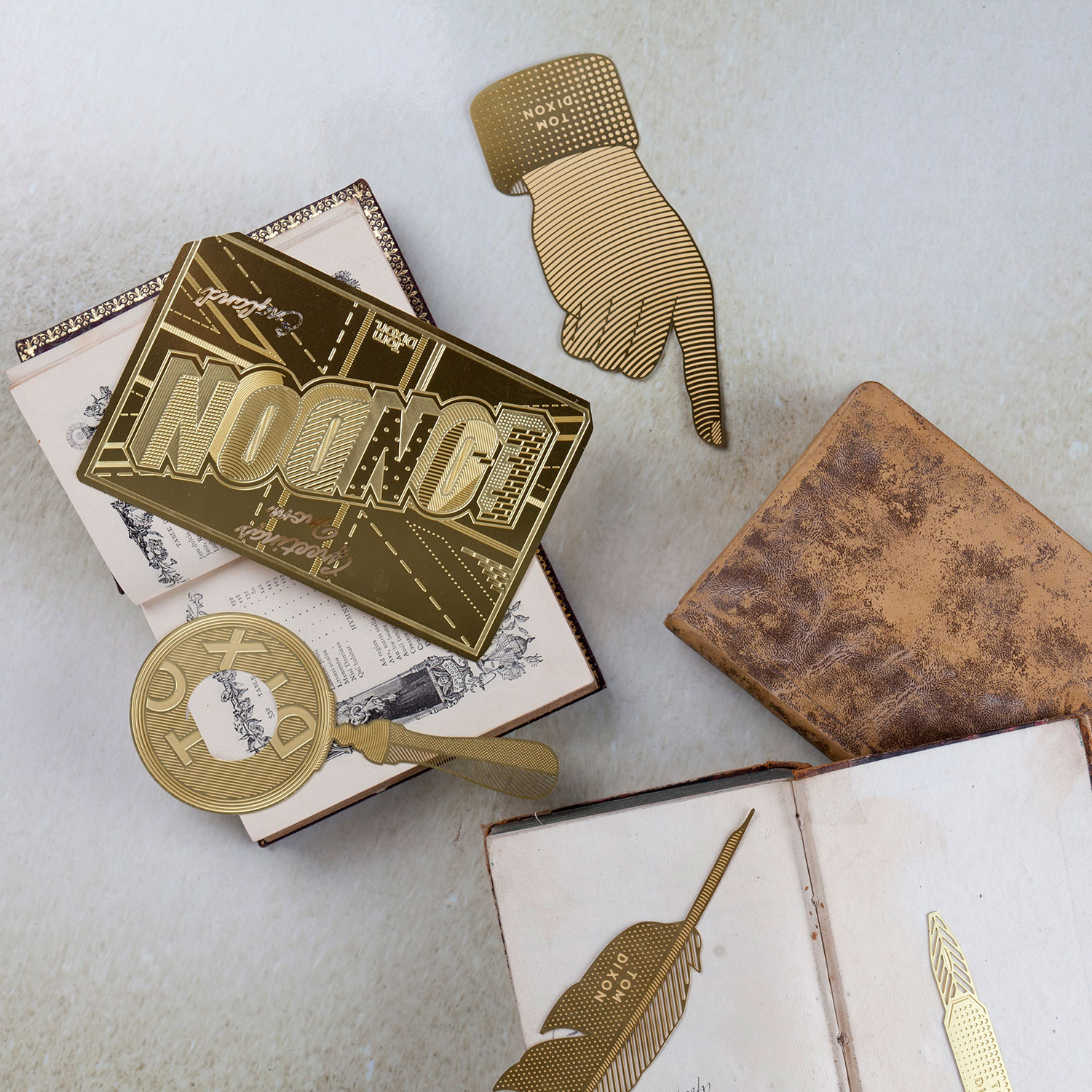 华体会体育官方在线官网 - 附件|饰品|办公家具|华体会体育官方在线官网家具|羽毛书签