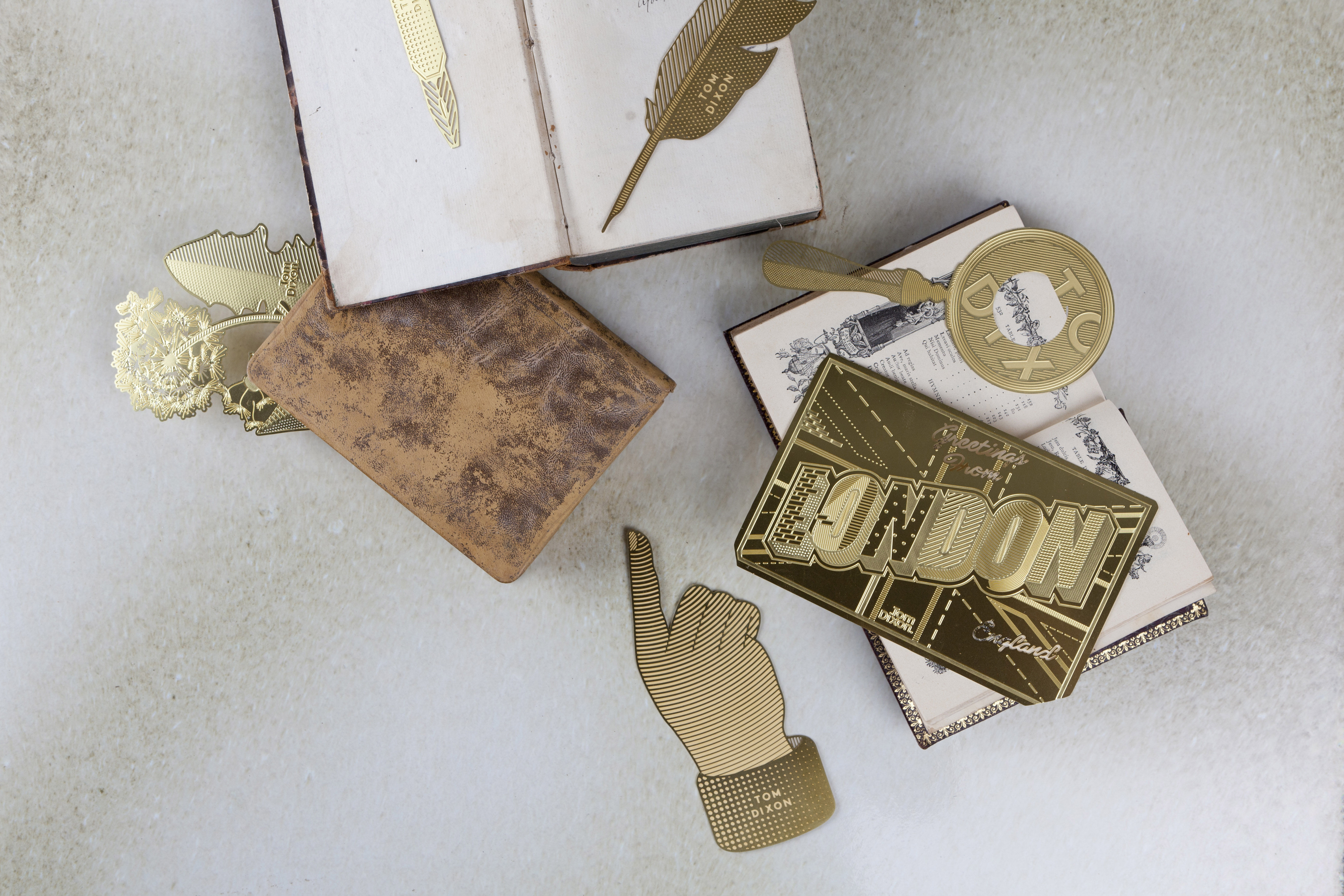 华体会体育官方在线官网 - 附件|饰品|办公家具|华体会体育官方在线官网家具|明信片书签