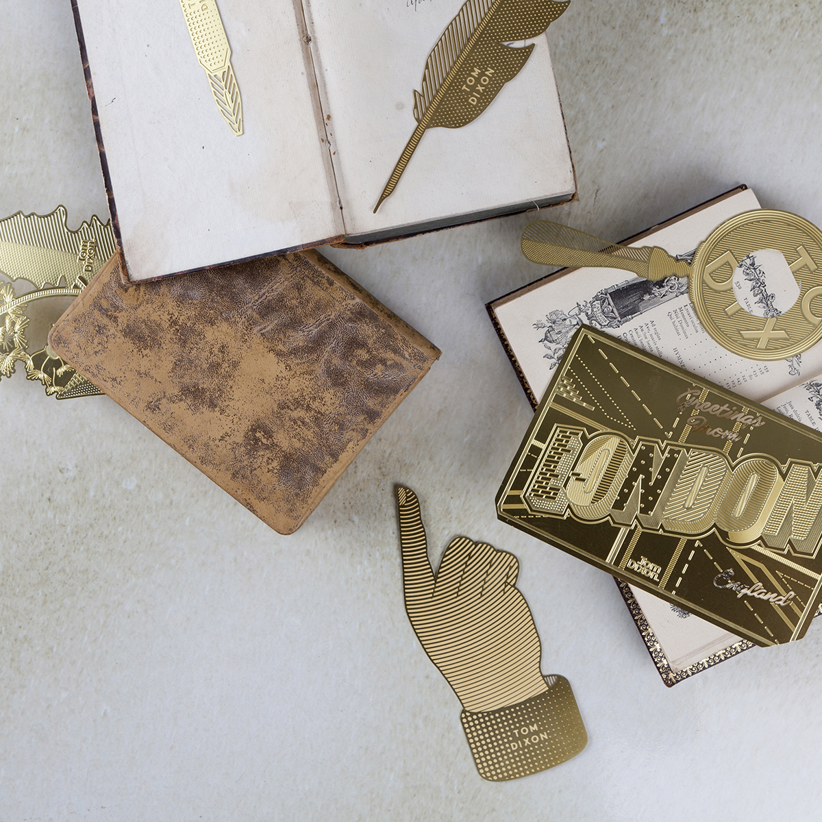 华体会体育官方在线官网 - 附件|饰品|办公家具|华体会体育官方在线官网家具|手型书签