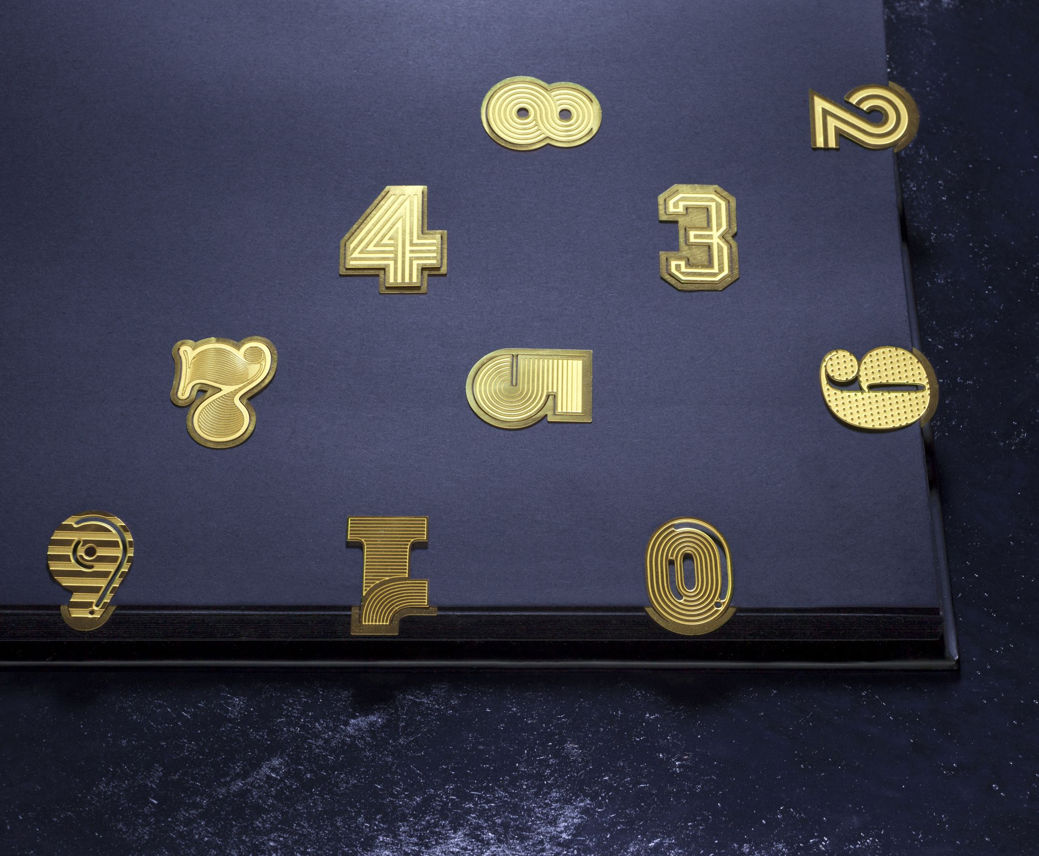 华体会体育官方在线官网 - 附件|饰品|办公家具|华体会体育官方在线官网家具|数字回纹针