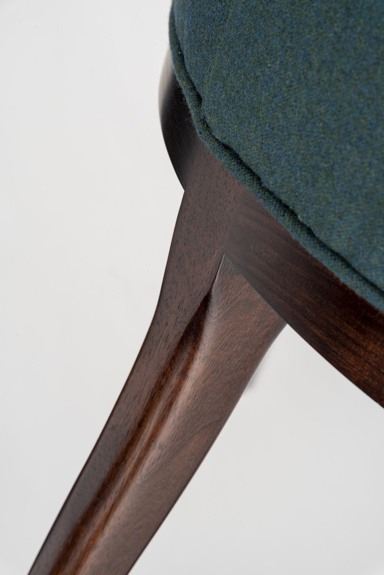 华体会体育官方在线官网 - 坐具|餐椅|办公家具|华体会体育官方在线官网家具|Oxalis 椅子