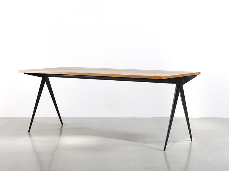 华体会体育官方在线官网 - 桌几|办公桌|办公家具|华体会体育官方在线官网家具|指南针方向桌