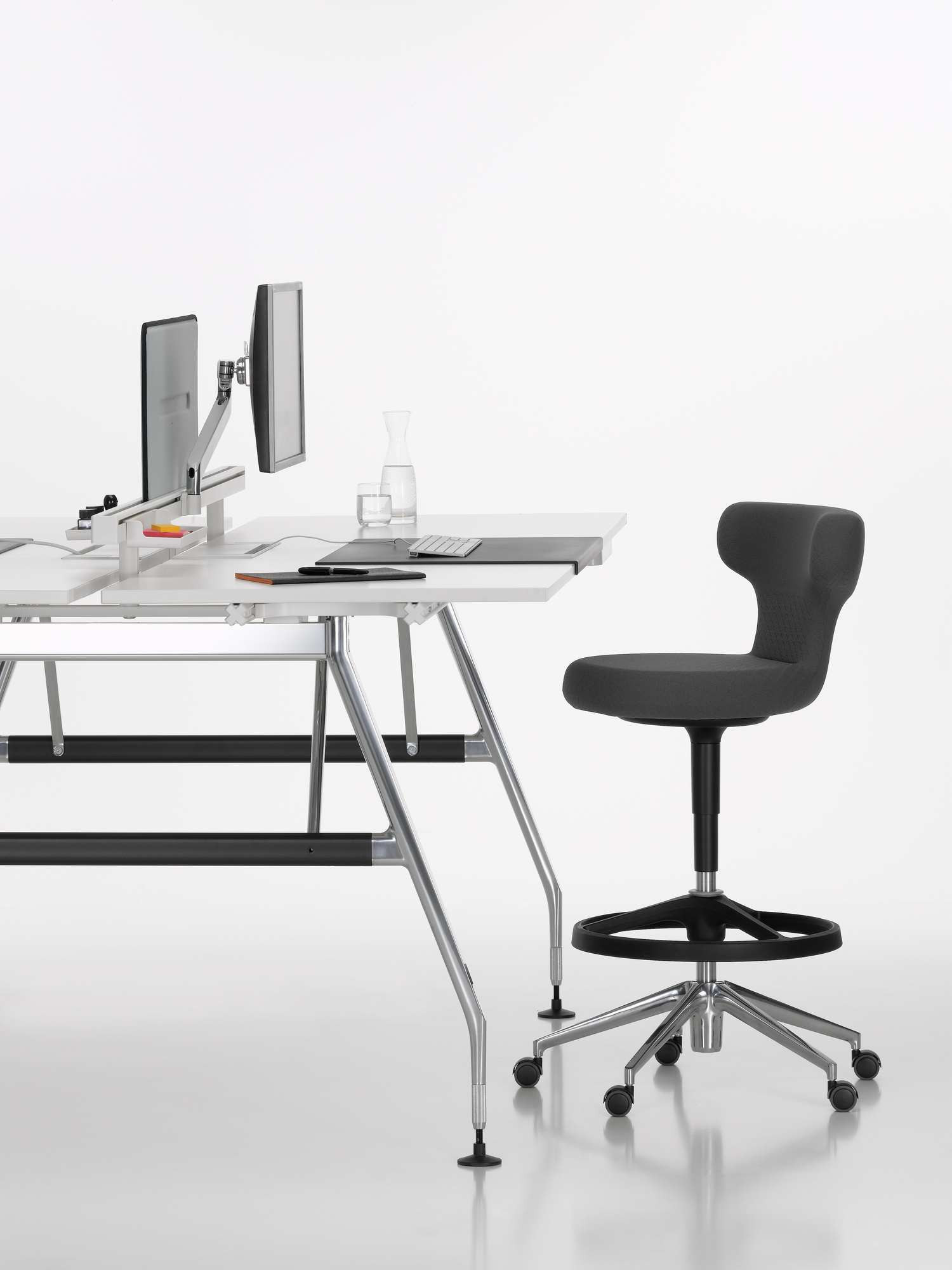 办公椅|高脚椅|办公家具|华体会体育官方在线官网家具|Pivot 柜台吧椅