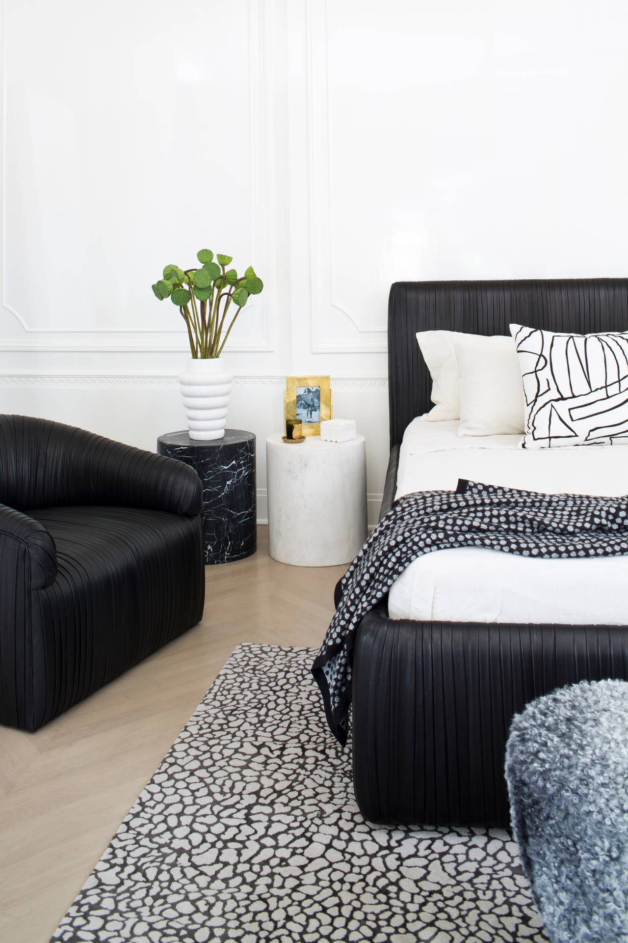 华体会体育官方在线官网 - 桌几|茶几/边几|办公家具|华体会体育官方在线官网家具|Monlith边几