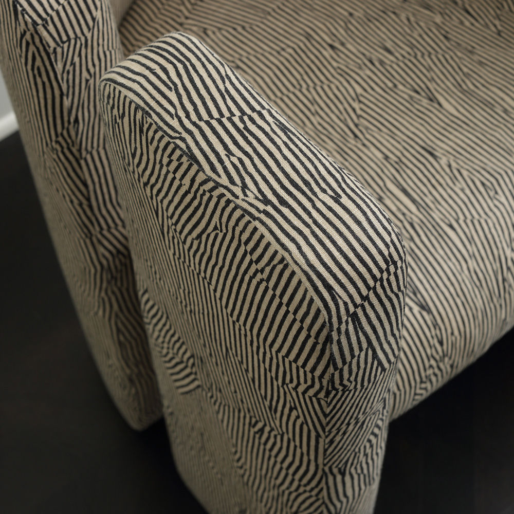 华体会体育官方在线官网 - 坐具|休闲椅|办公家具|华体会体育官方在线官网家具|费尔法克斯椅