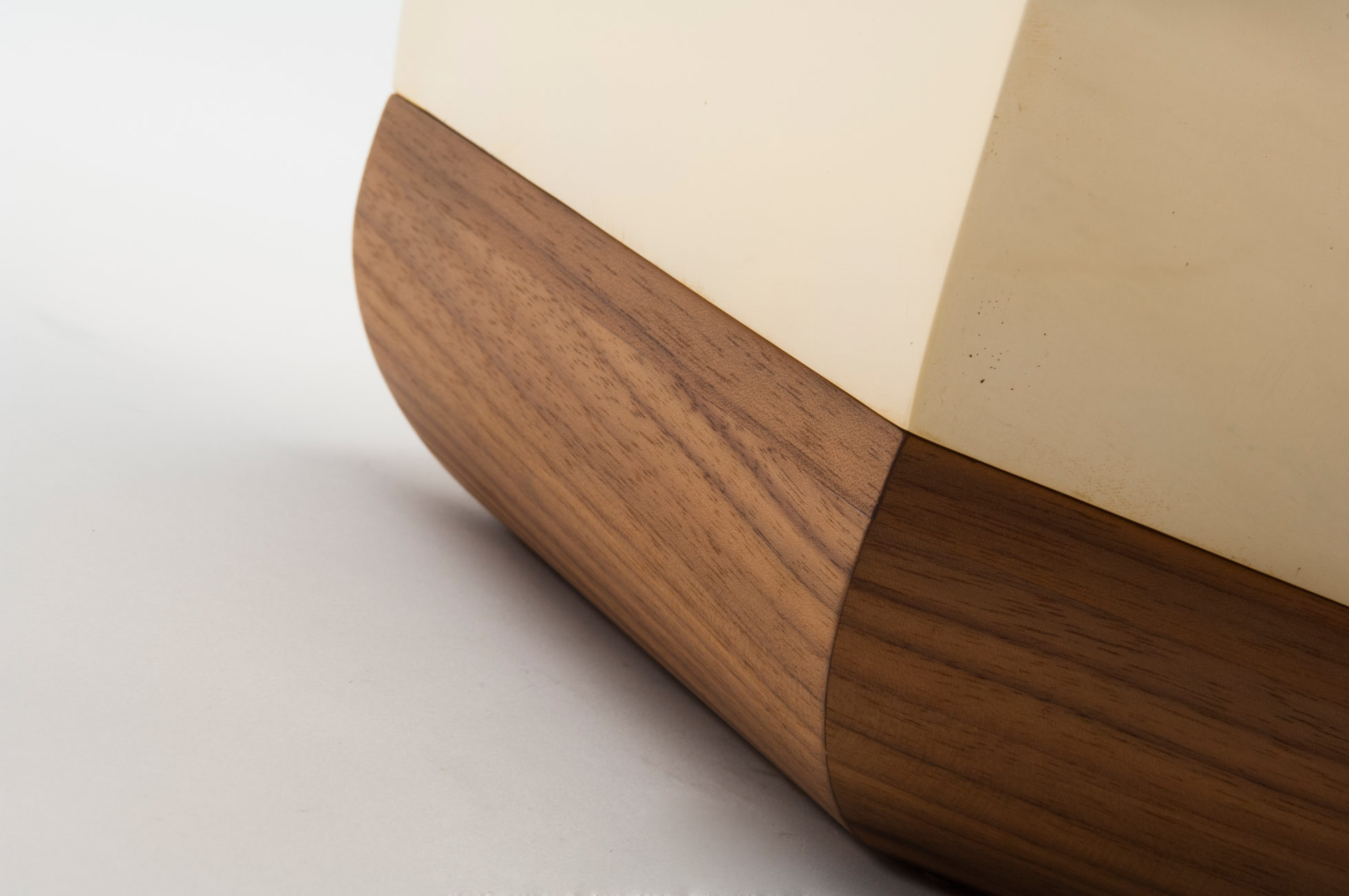 华体会体育官方在线官网 - 桌几|茶几/边几|办公家具|华体会体育官方在线官网家具|antern 茶几