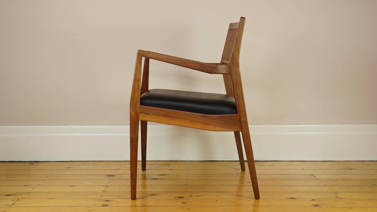 华体会体育官方在线官网 - 坐具|餐椅|办公家具|华体会体育官方在线官网家具|risom 椅子