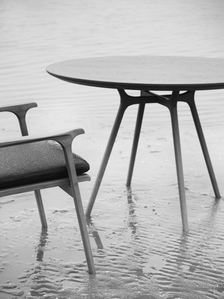 华体会体育官方在线官网 - 桌几|餐桌|办公家具|华体会体育官方在线官网家具|Ren 餐桌